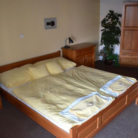 Hotel Na Statku Neprevazka Esterno foto