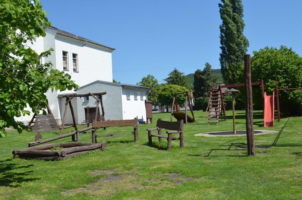 Hotel Na Statku Neprevazka Esterno foto