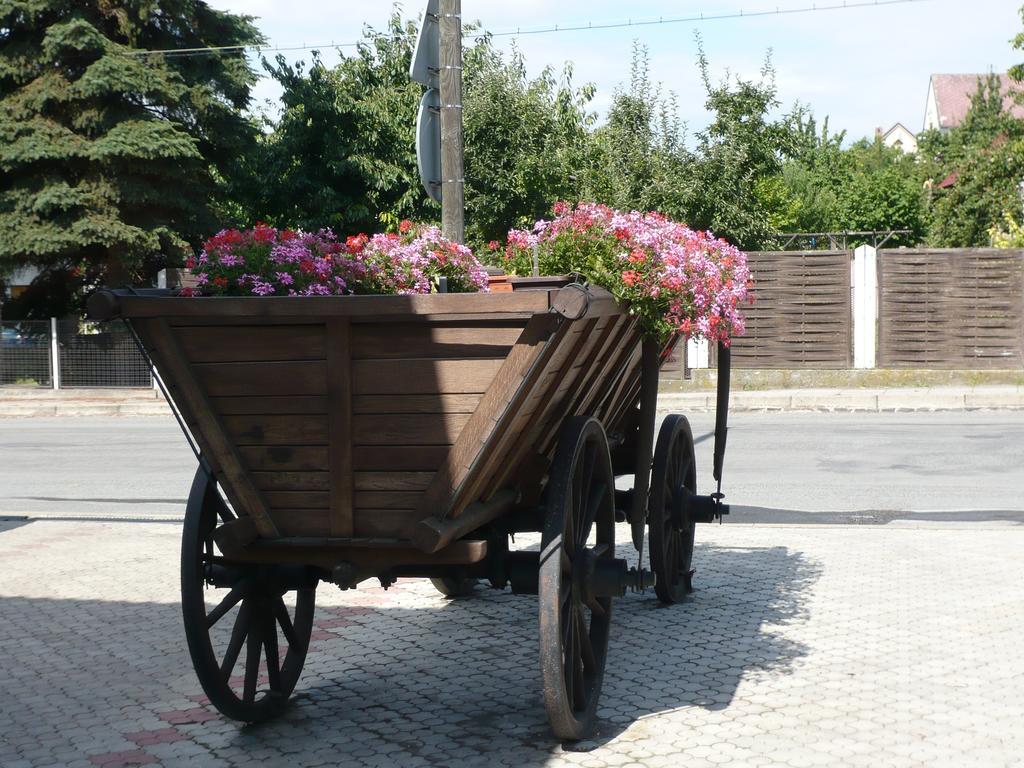 Hotel Na Statku Neprevazka Esterno foto