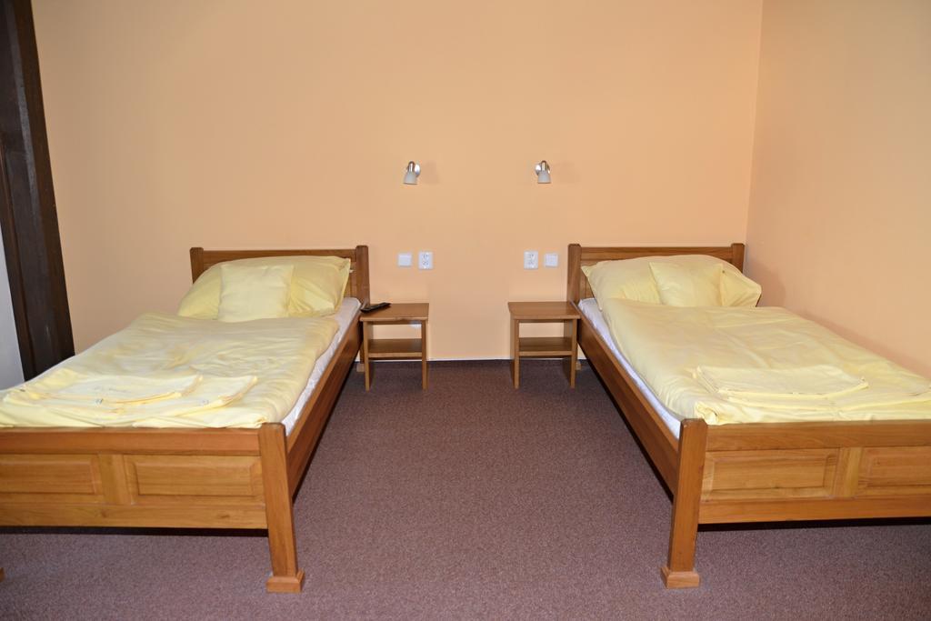 Hotel Na Statku Neprevazka Esterno foto