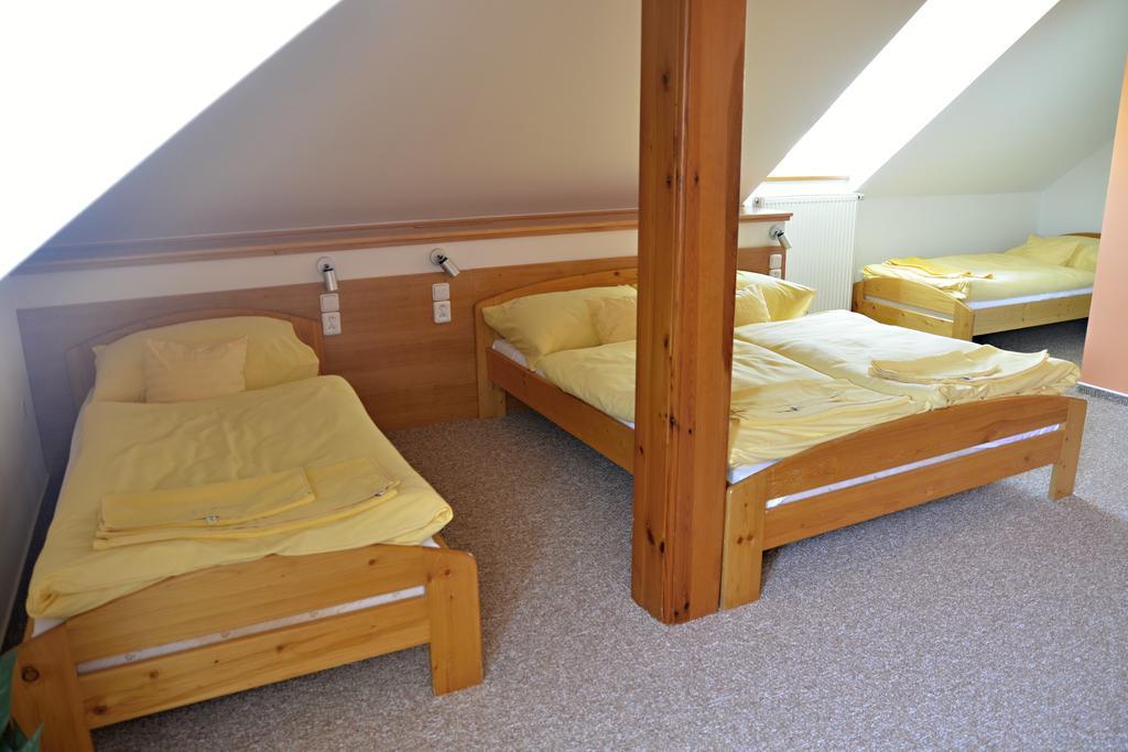Hotel Na Statku Neprevazka Esterno foto